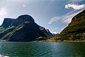 Norvegia, la regione dei fiordi, vedute durante la gita in battello lungo l'Aurlandsfjord e il Noeroyfjord.
